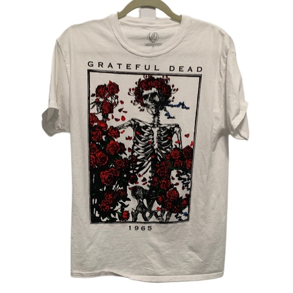Grateful Dead Skeleton Roses White Short Sleeve Band Tee Shirt - Picture 1 of 6